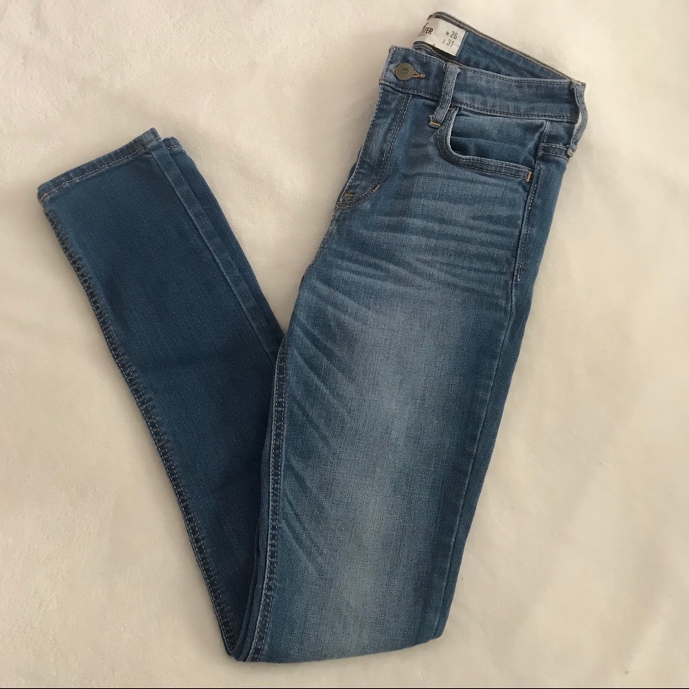 HP ✨ Hollister High Waisted Skinny Jeans